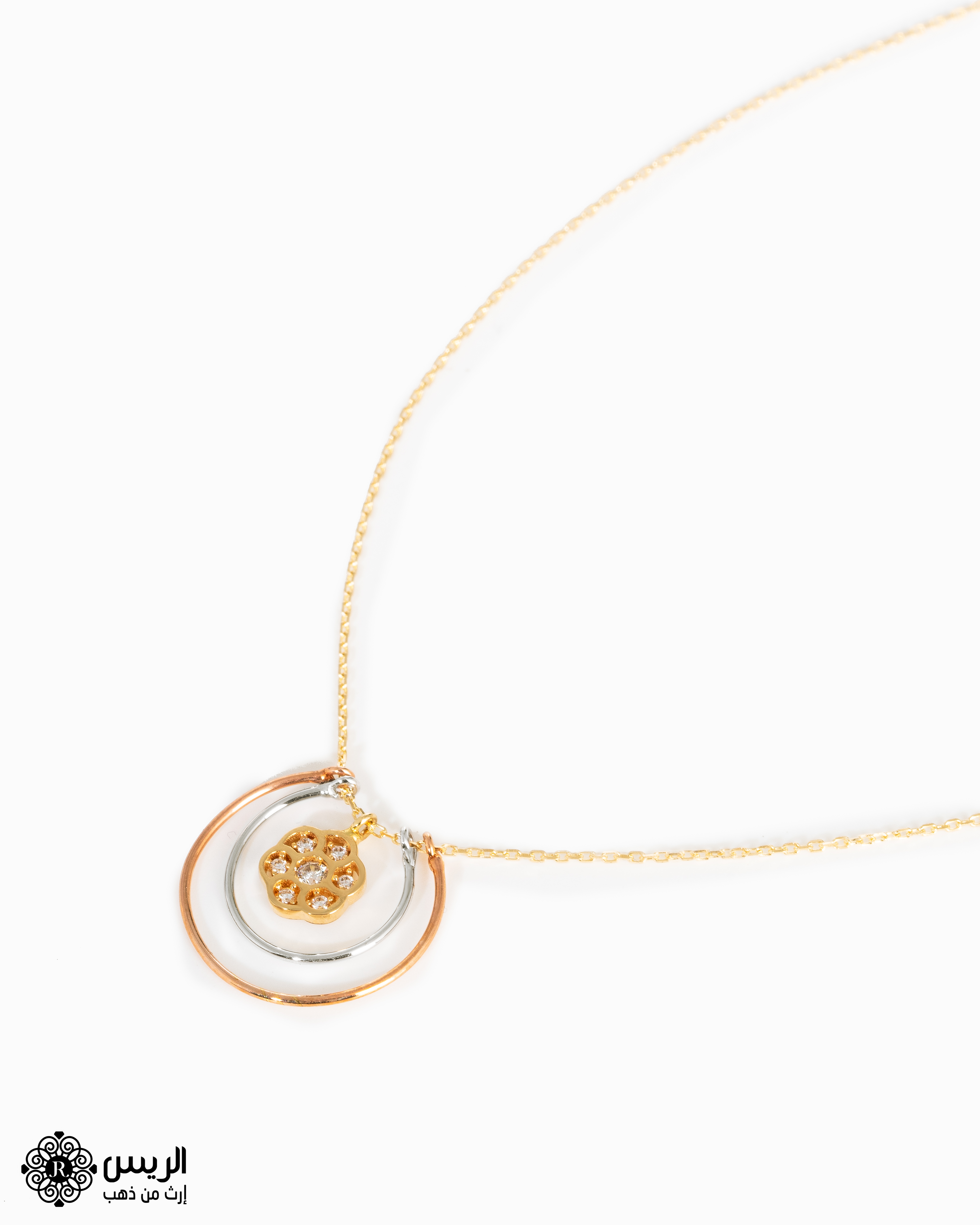 Raies jewelry Pendant with Chain Elegant تعليقة مع سلسلة ناعمة الريس للمجوهرات
